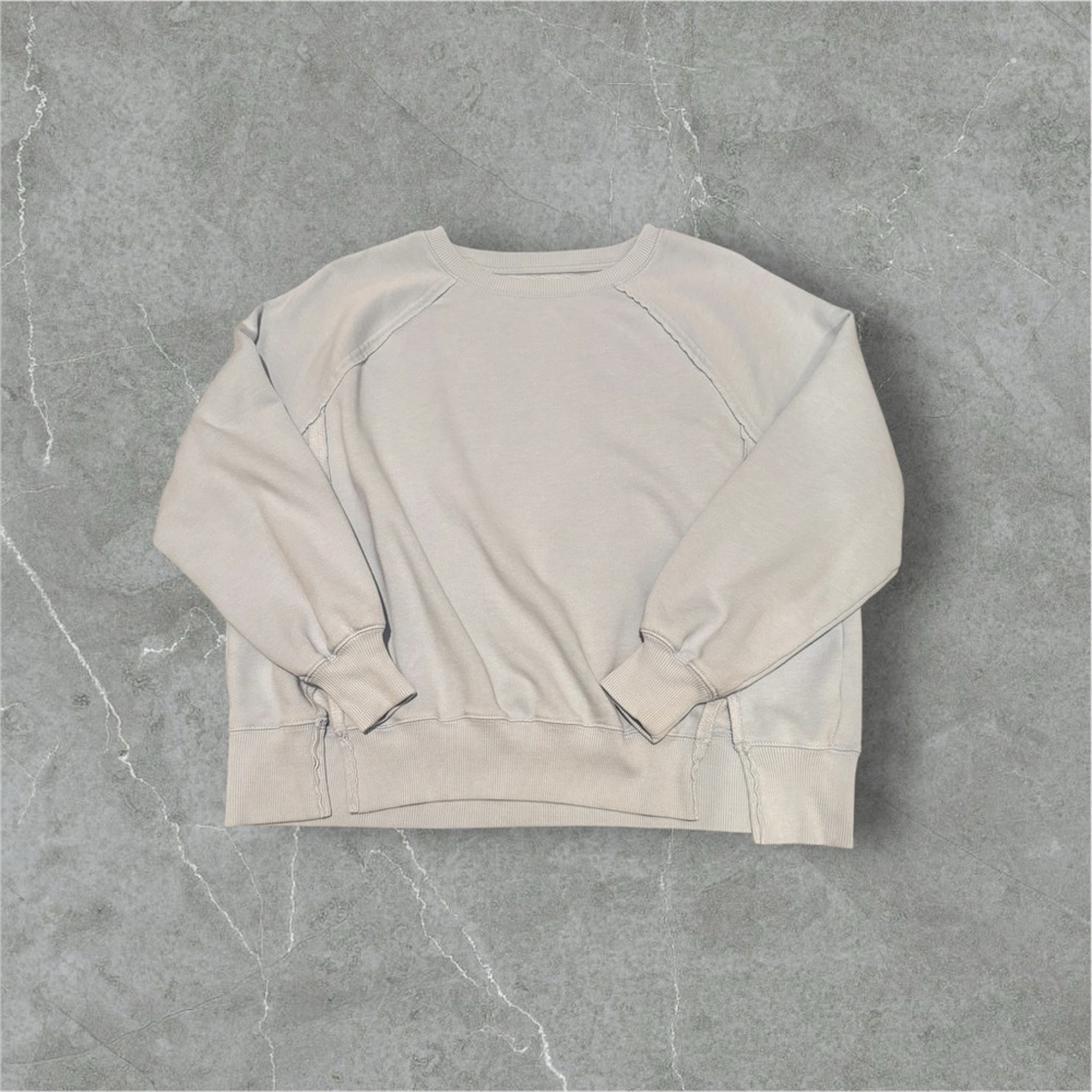 This Feels Seriously Lived In By American Eagle Long Sleeve Sweatshirt